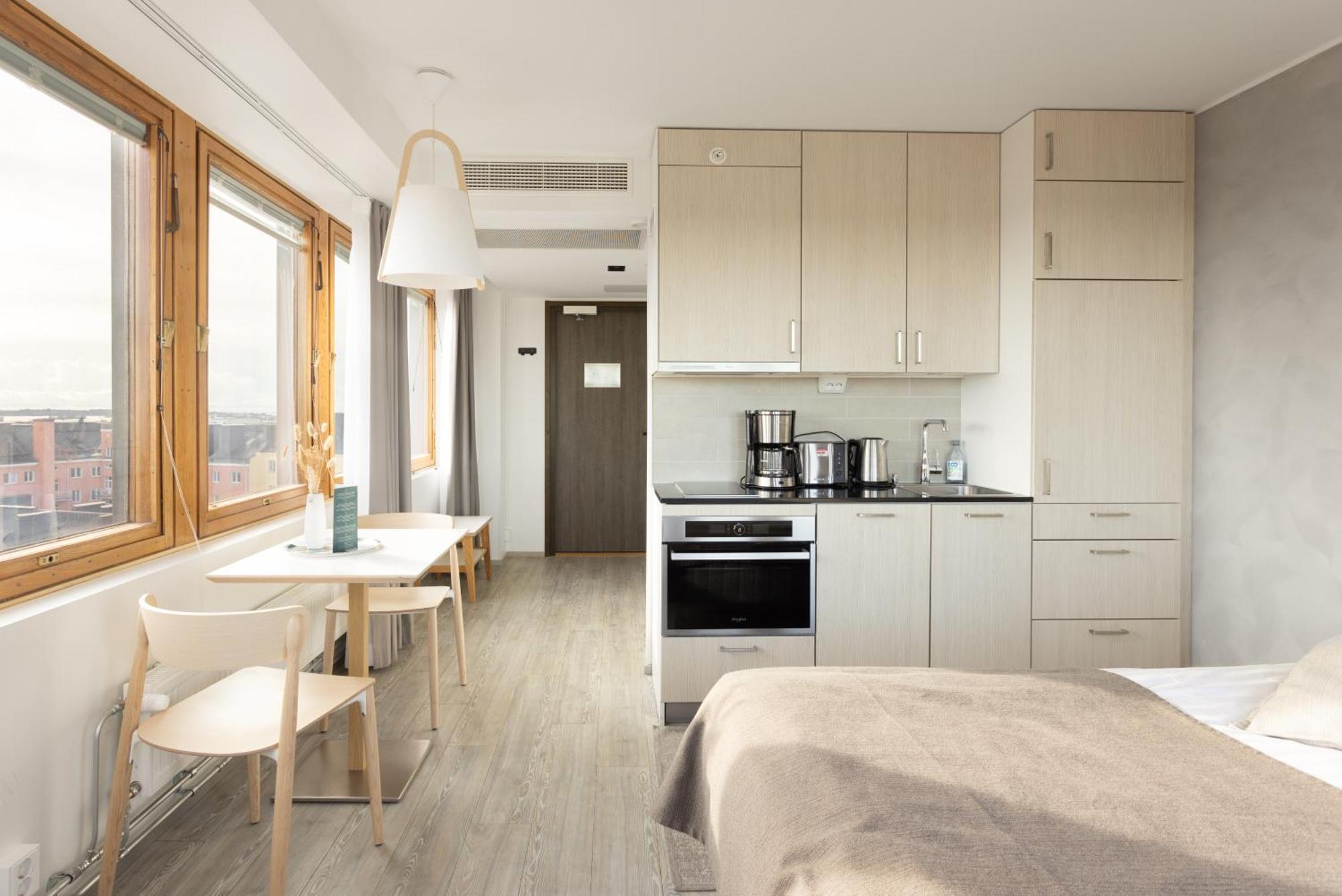 Noli Soernaeinen Hotel Helsinki Kültér fotó